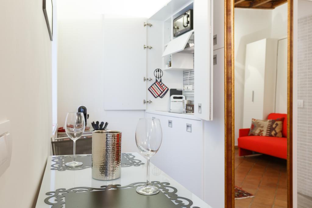 Navona, Old Apartment *